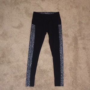Athletic Leggings with Pockets